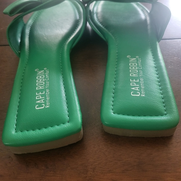 Cape Robbin Kelly Green Dane Comfort Sandal With Bow Detail Size 9 - Picture 5 of 7